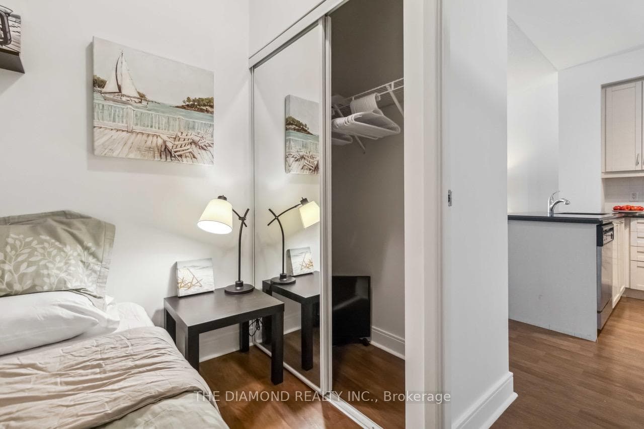 50 Absolute Avenue Unit 2606 photo 27