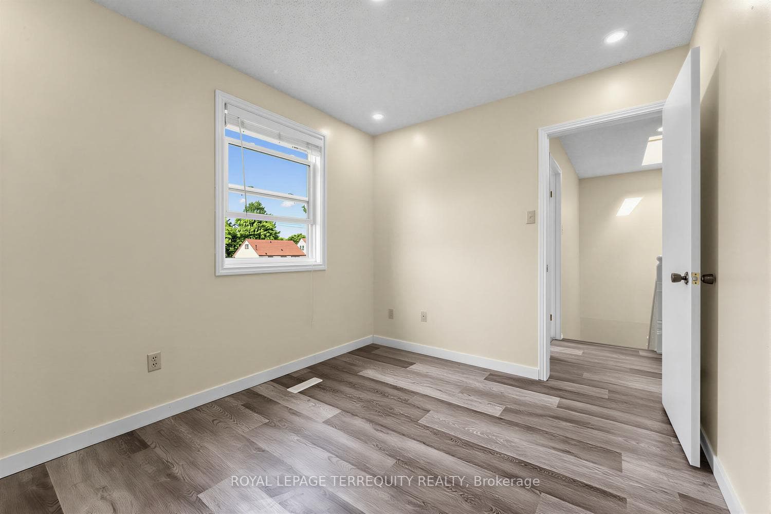 746 Limeridge Road photo 11
