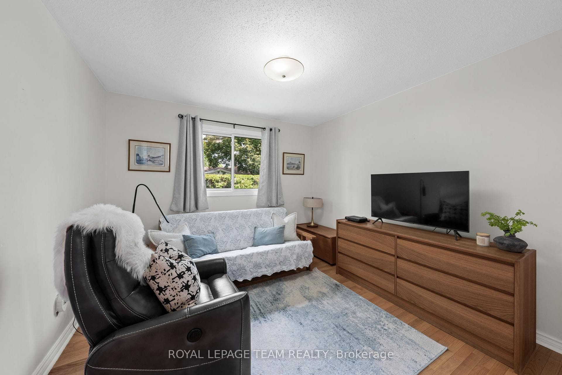 22 Barrhaven Crescent photo 27