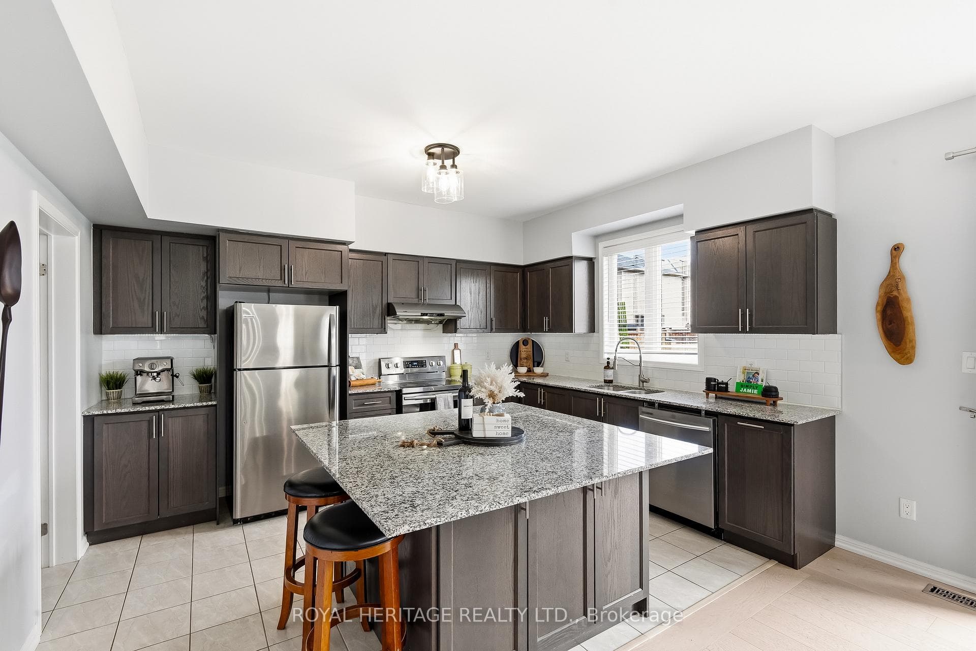 7 Sunderland Meadows Drive photo 9