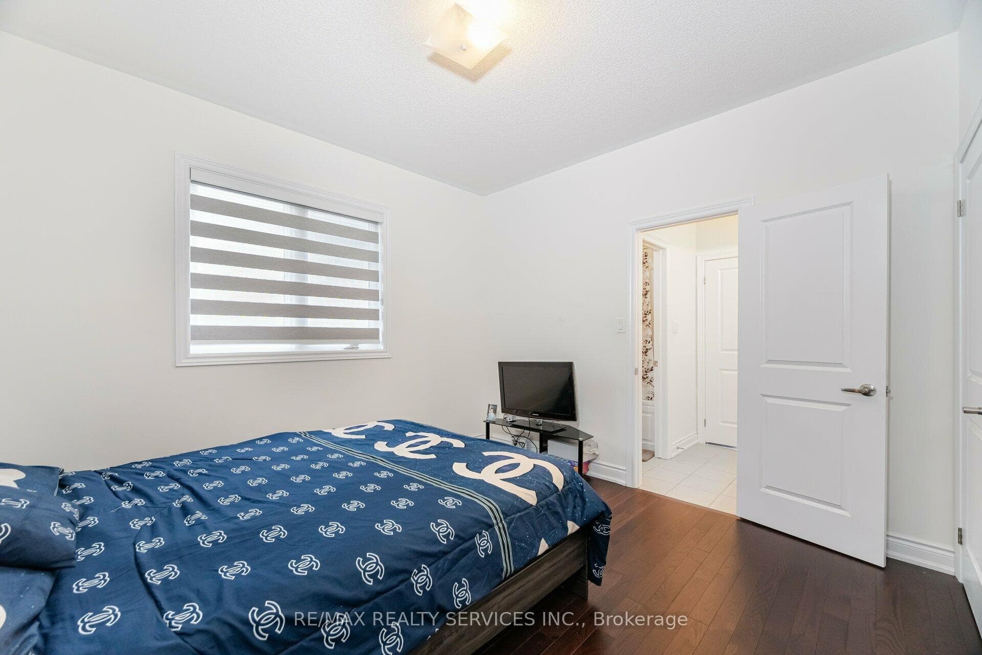 36 Lowell Crescent photo 23