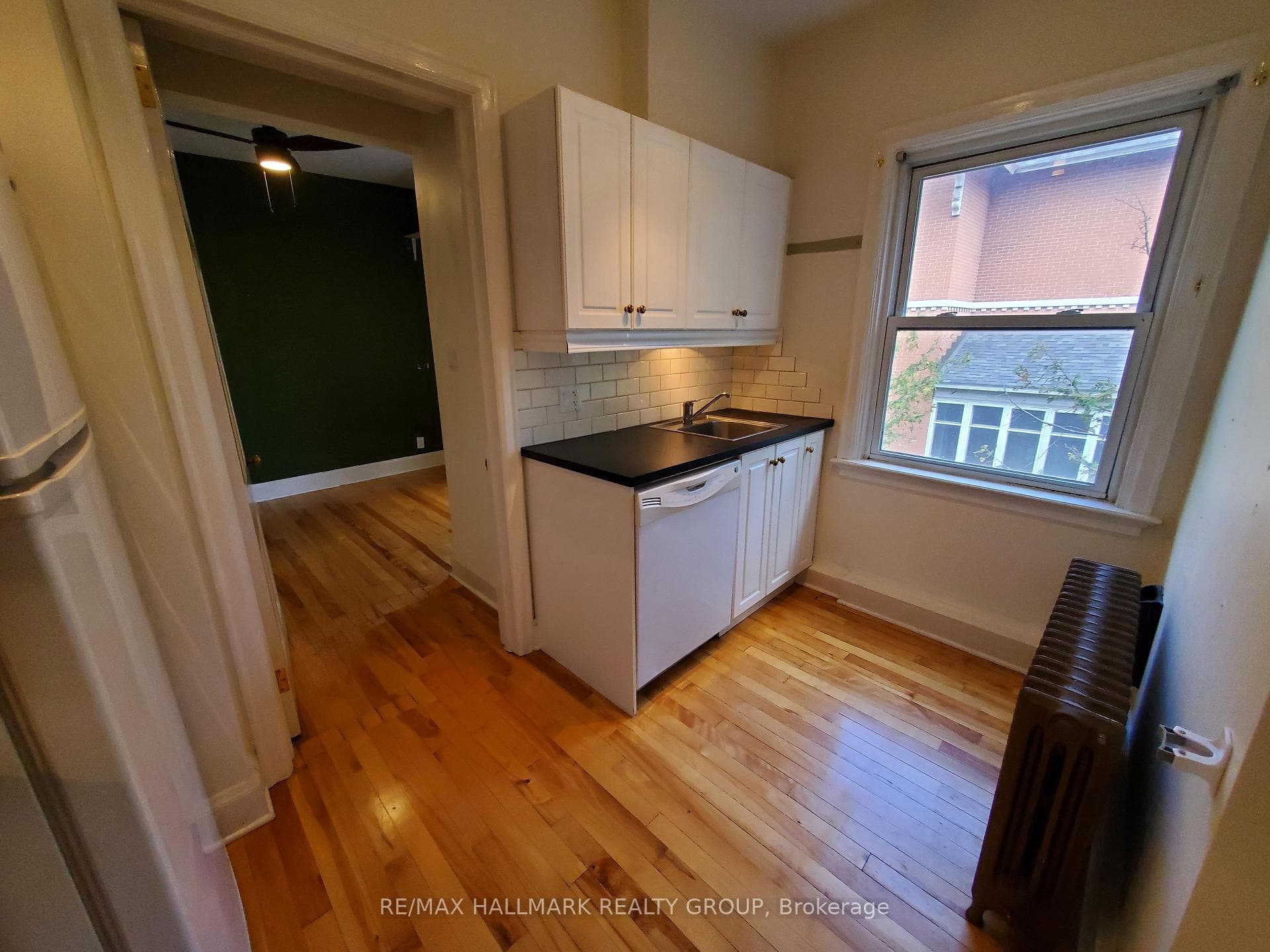 469 WILBROD Street Unit 1 photo 10