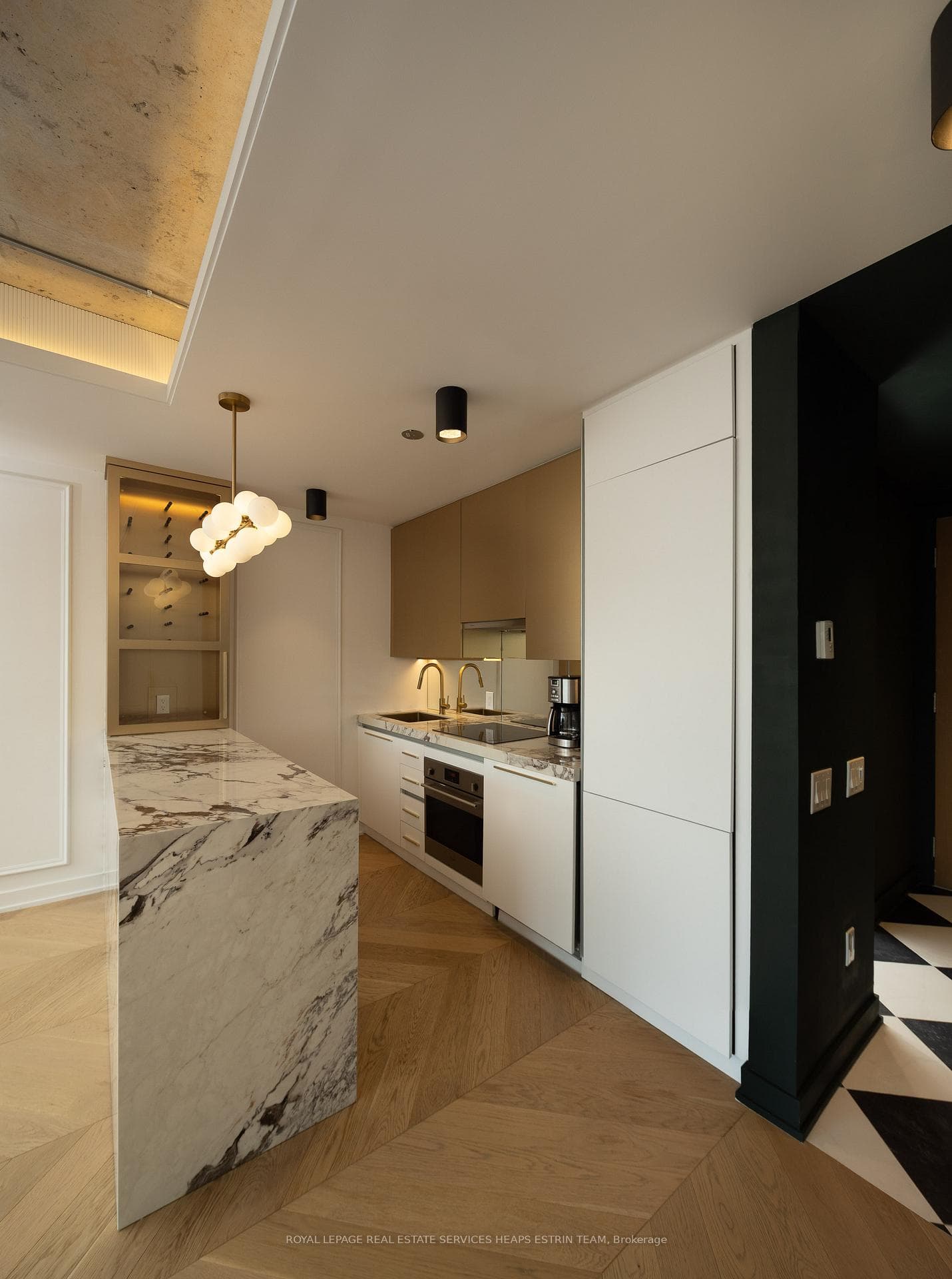 629 King Street Unit 1201 photo 5