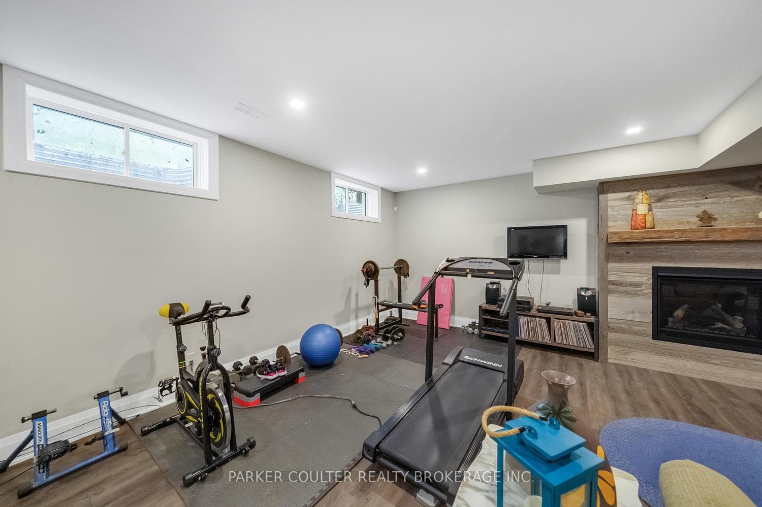 29 Gallagher Crescent photo 32