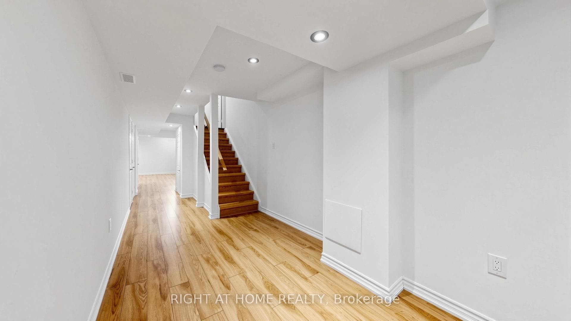 80 Barr Crescent photo 25