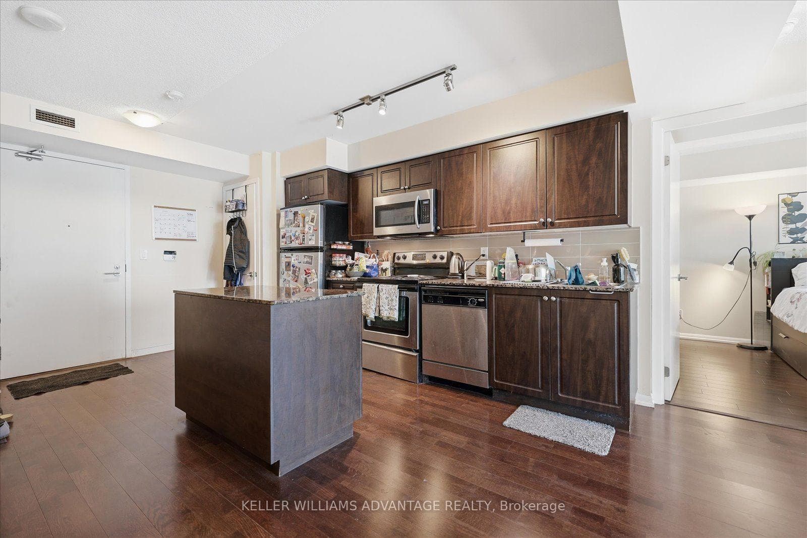 209 Fort York Boulevard Unit 1170 photo 6