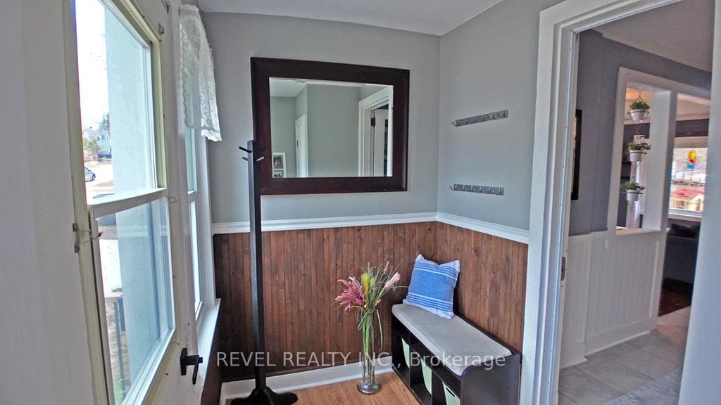 106 Devonshire Avenue photo 6