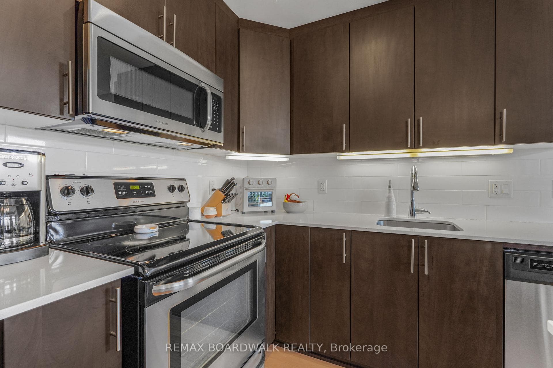 705 Beauparc Private Unit 203 photo 10