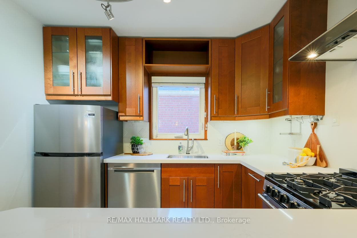 105 Dunington Drive photo 11