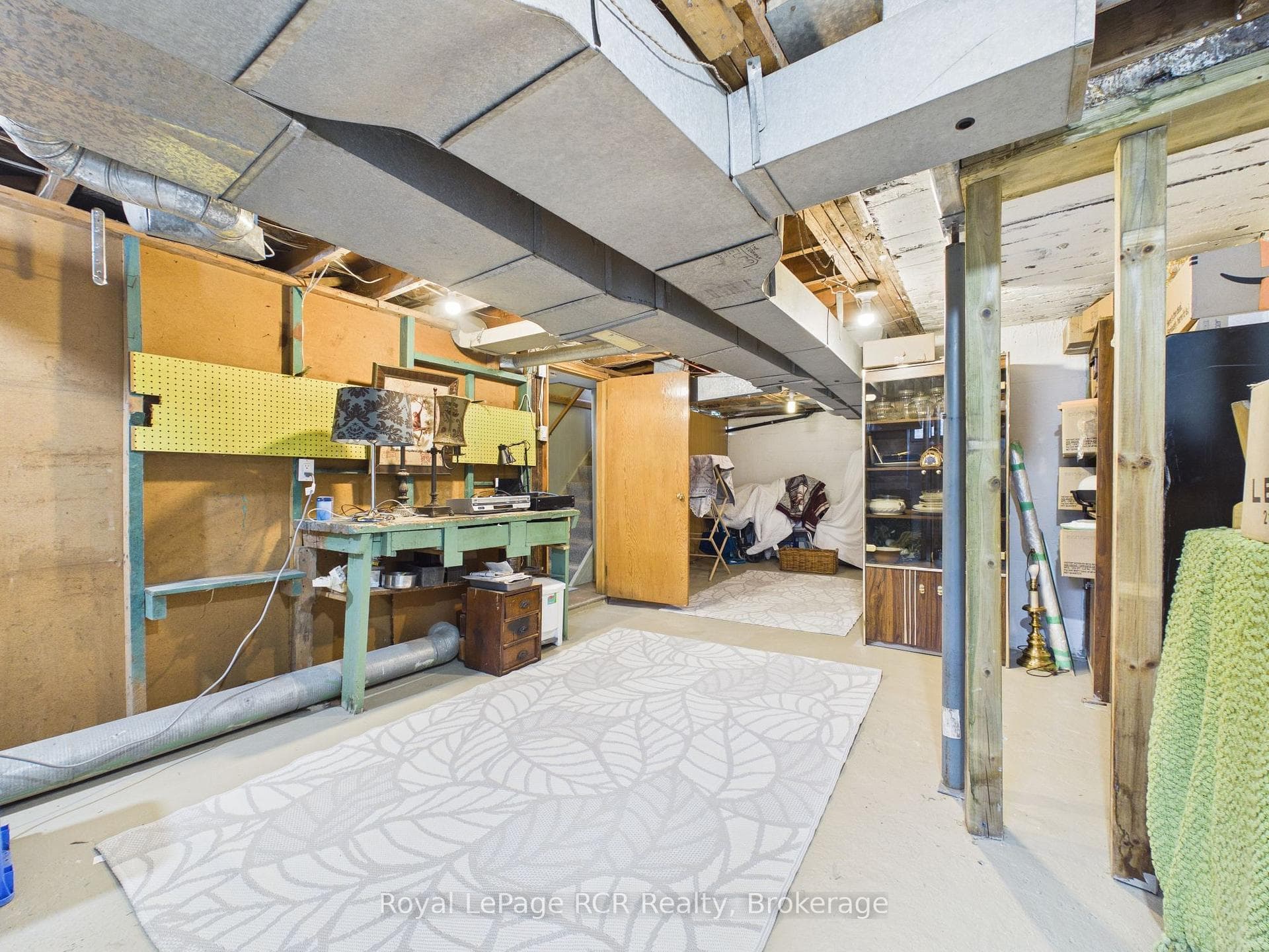 380 Winston Street photo 25