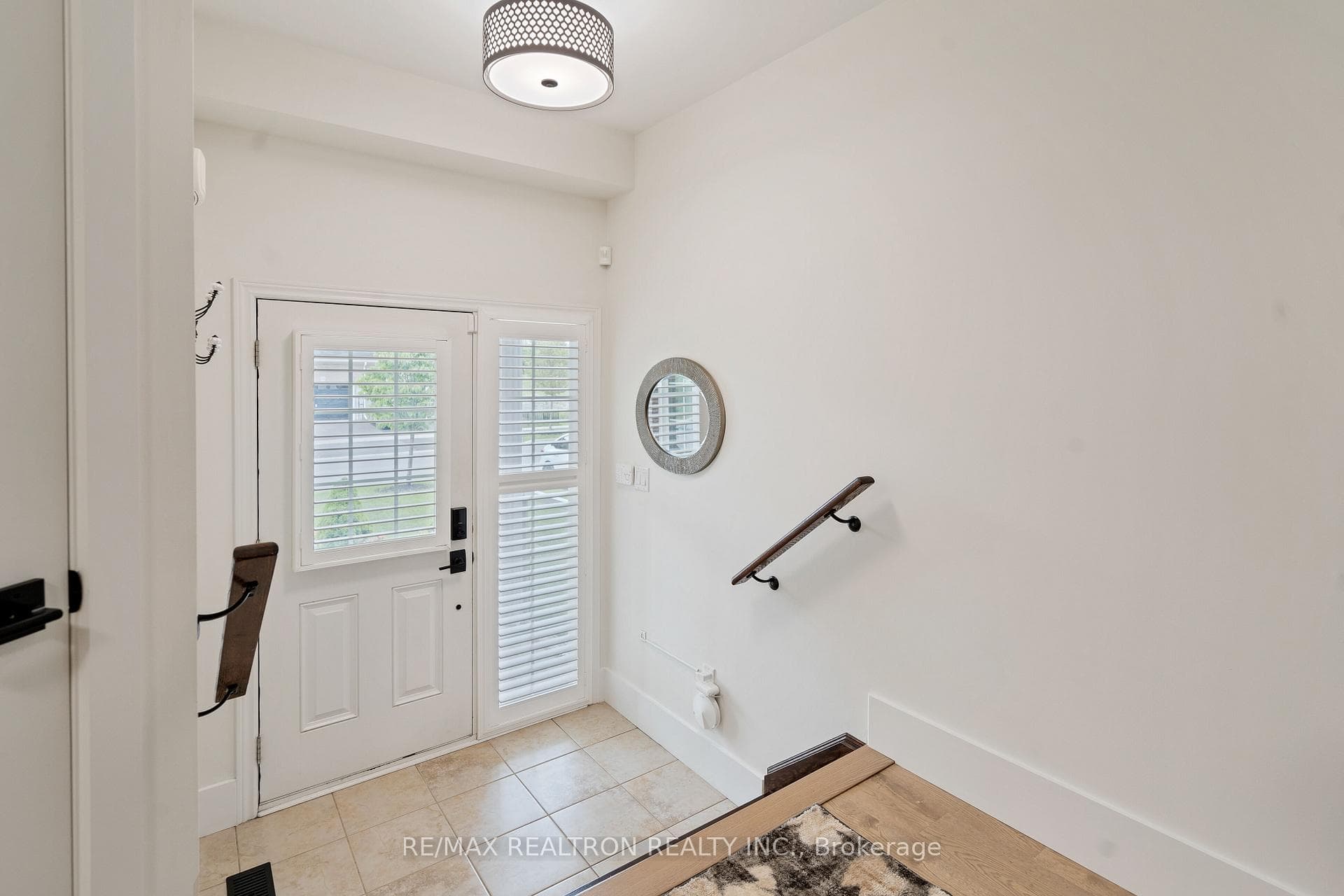 147 Daiseyfield Avenue photo 3
