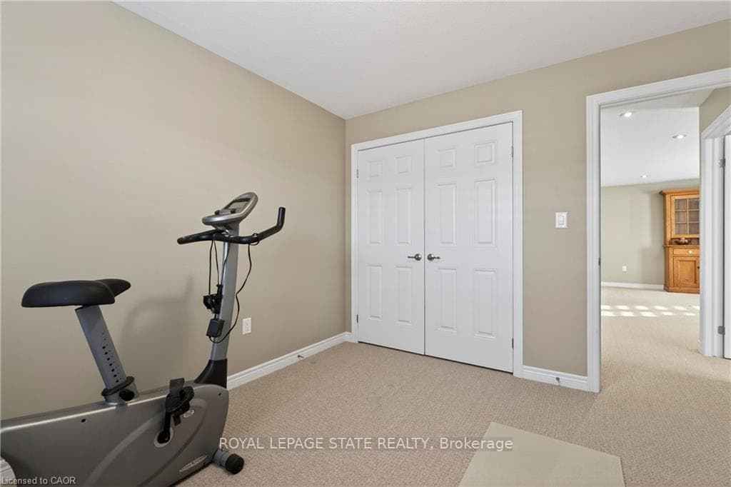 27 Black Walnut Crescent photo 38