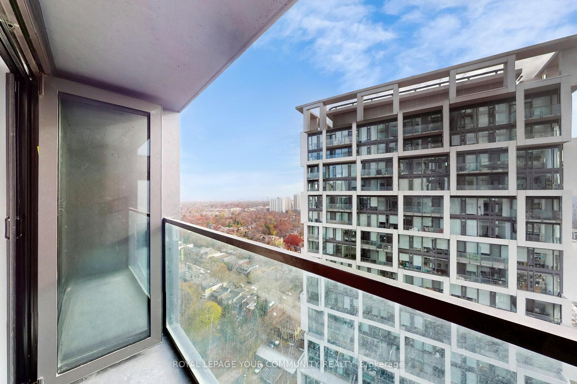 20 Soudan Avenue Unit 2504 photo 29