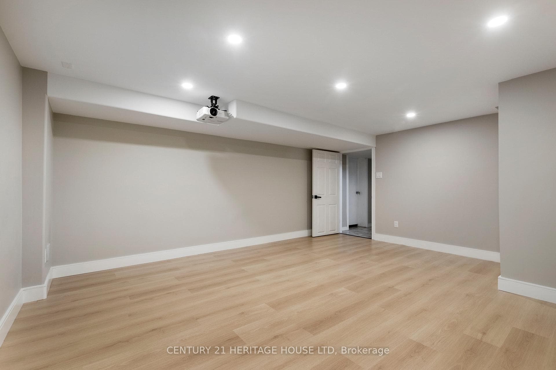 168 Grange Street photo 22