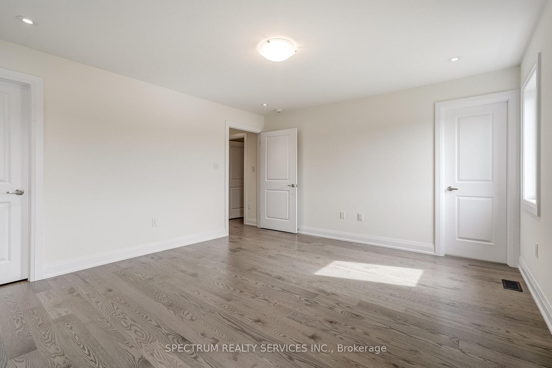 33 Dore Drive photo 38