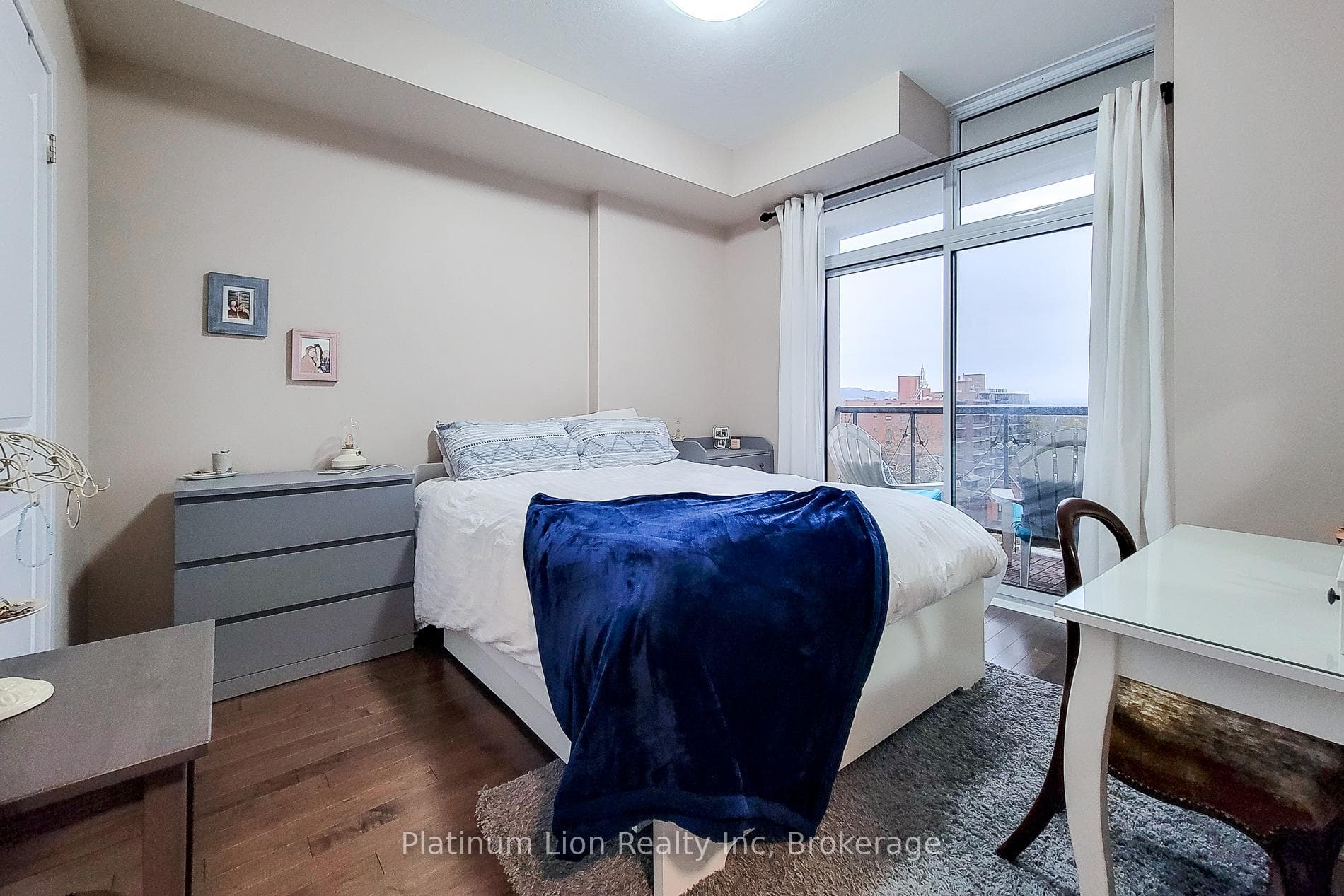 85 Robinson Street Unit 703 photo 12
