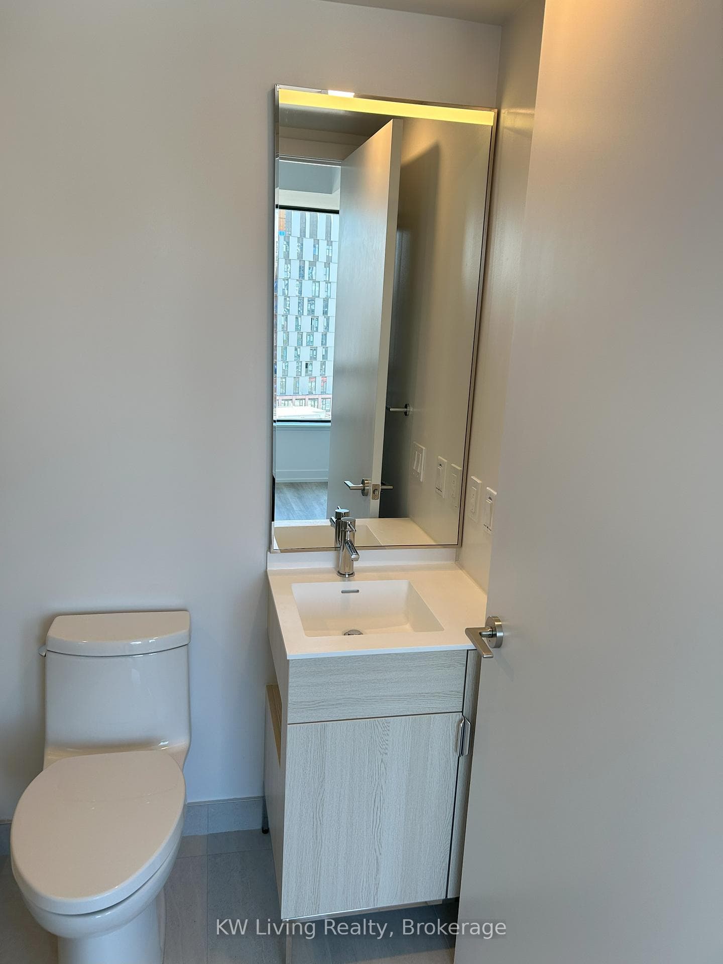 28 Eastern Avenue Unit 1012 photo 9