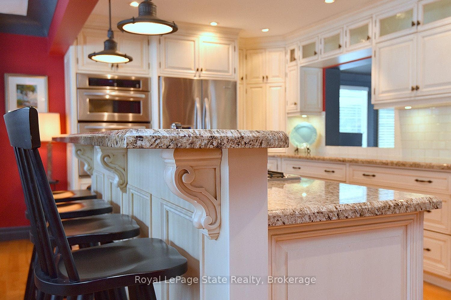 105 Overdale Avenue photo 26
