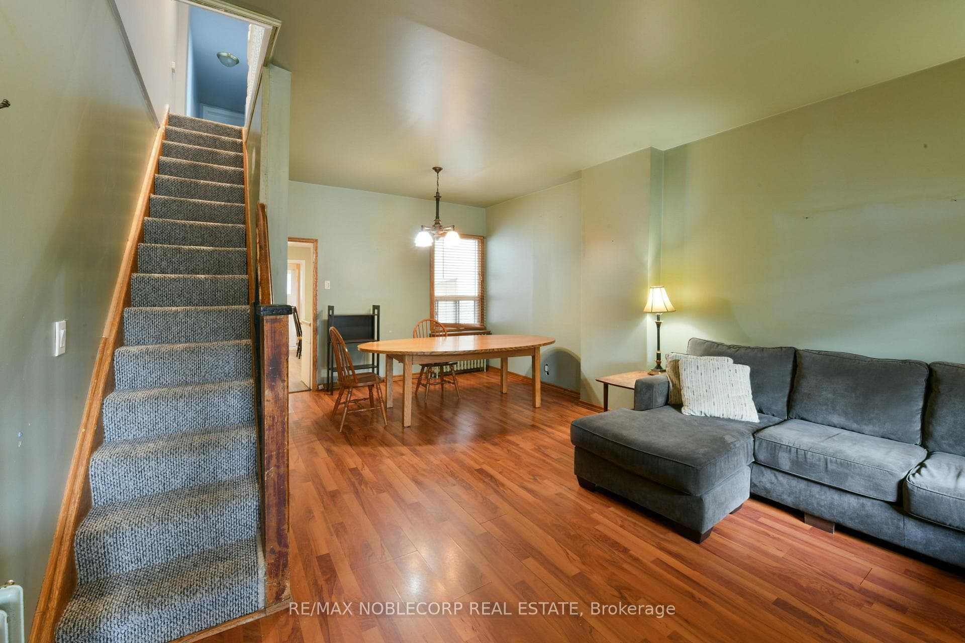 21 Frankdale Avenue photo 6
