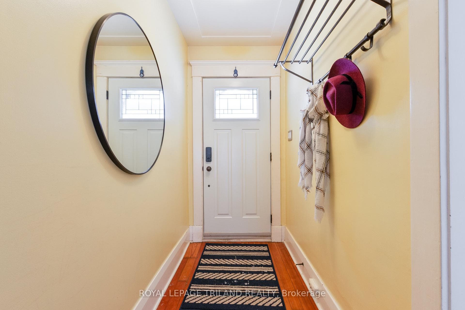 30 Elmwood Place photo 4