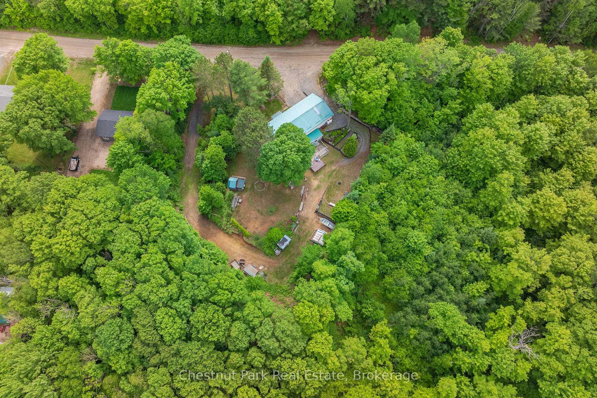 379 Gables Road photo 40