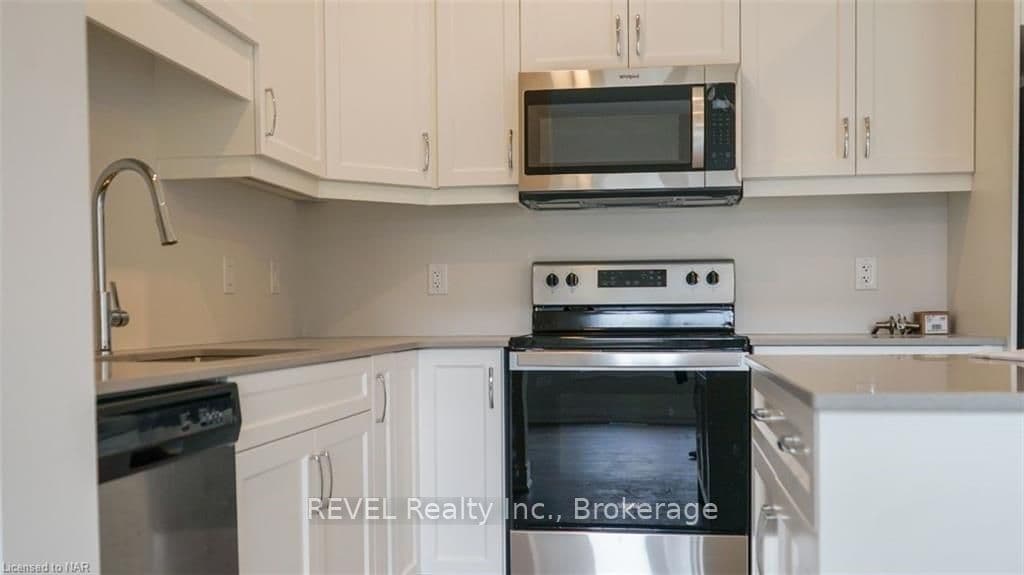 7458 JONATHAN Drive Unit MAIN photo 13