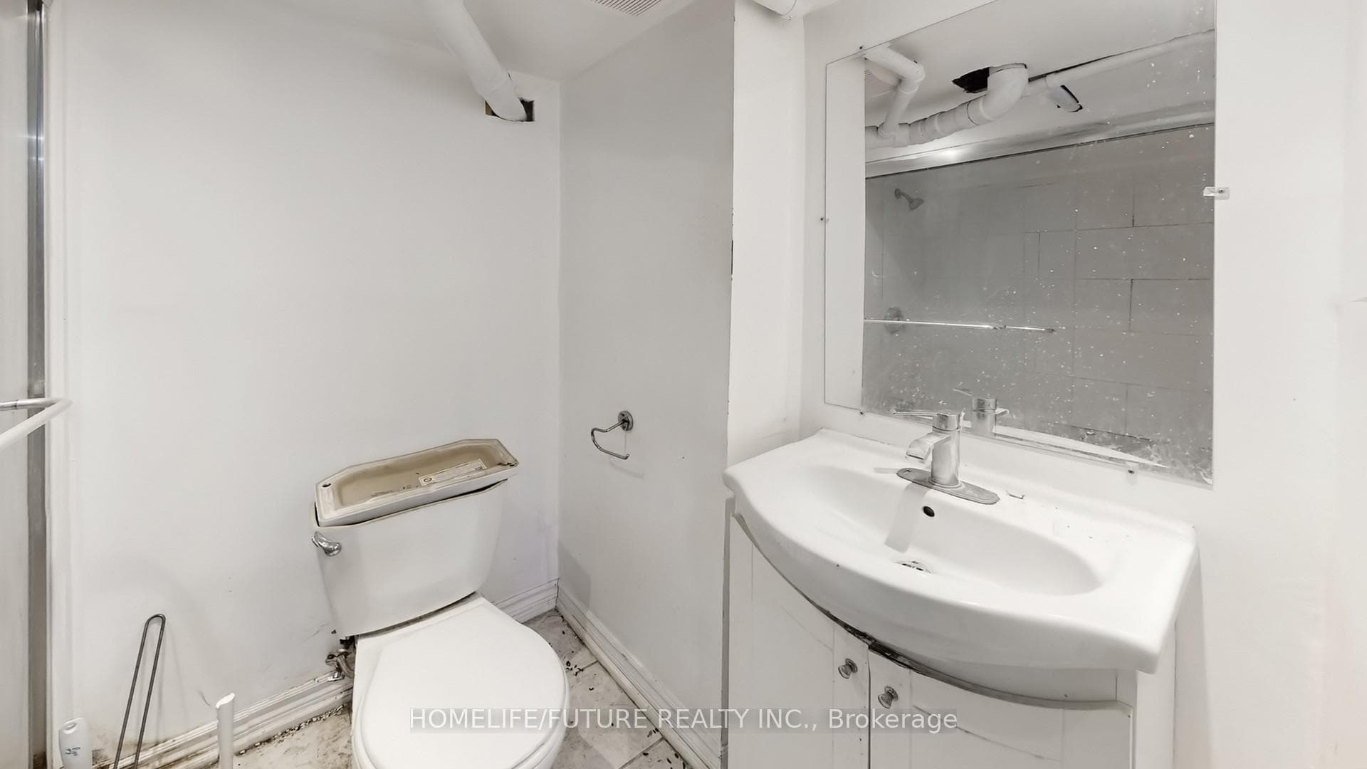 471 Vaughan Road photo 35