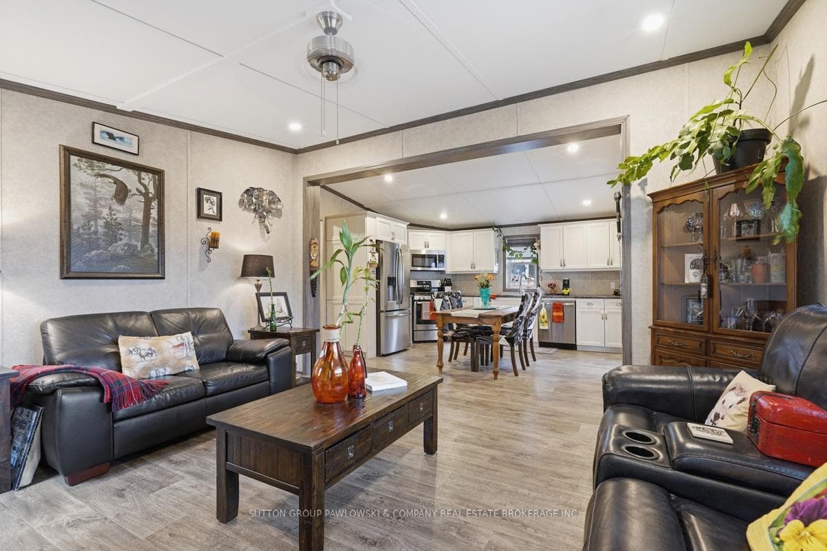 22790 Amiens Road Unit 116 photo 9
