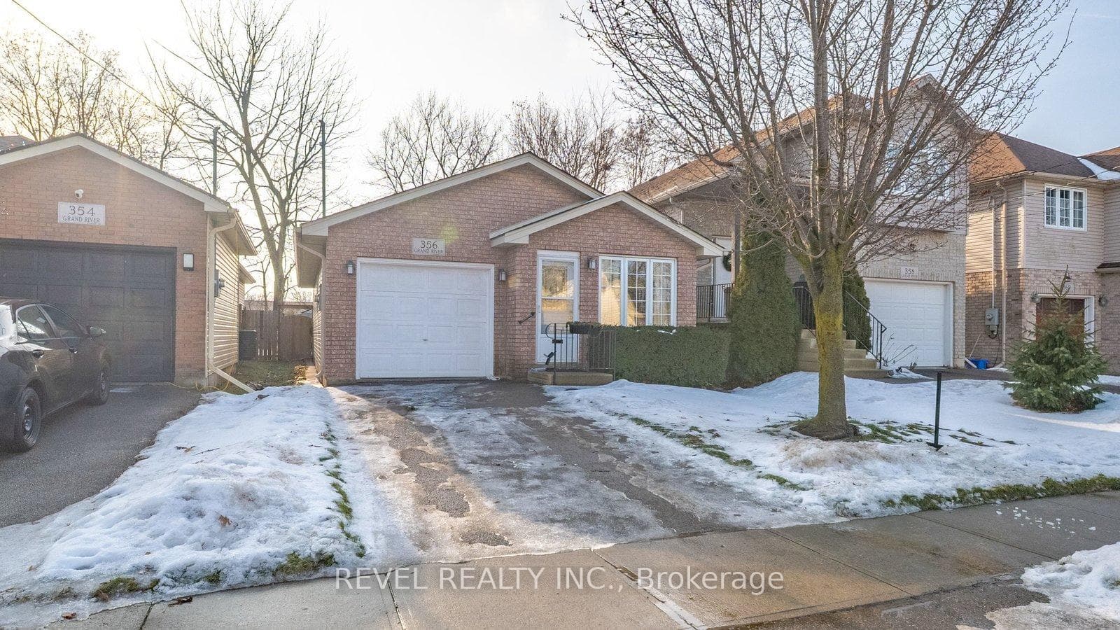 356 Grand River Avenue photo 1