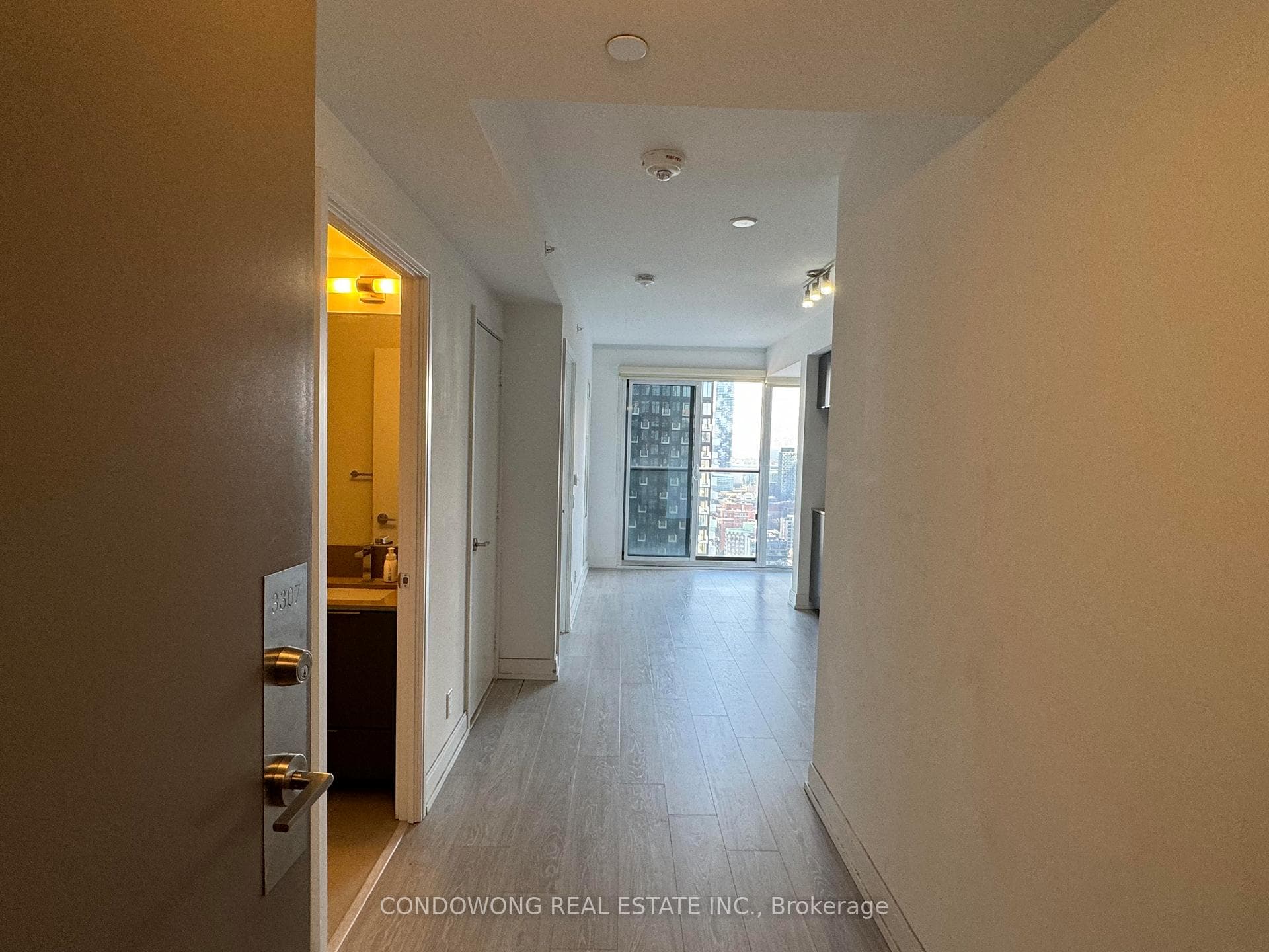 181 Dundas Street Unit 3307 photo 6