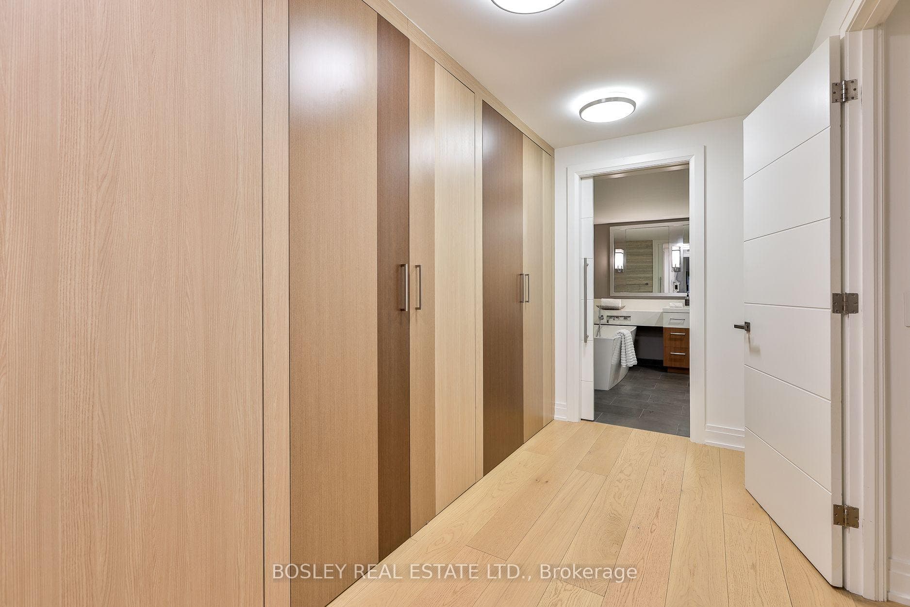 40 Oaklands Avenue Unit 107 photo 24