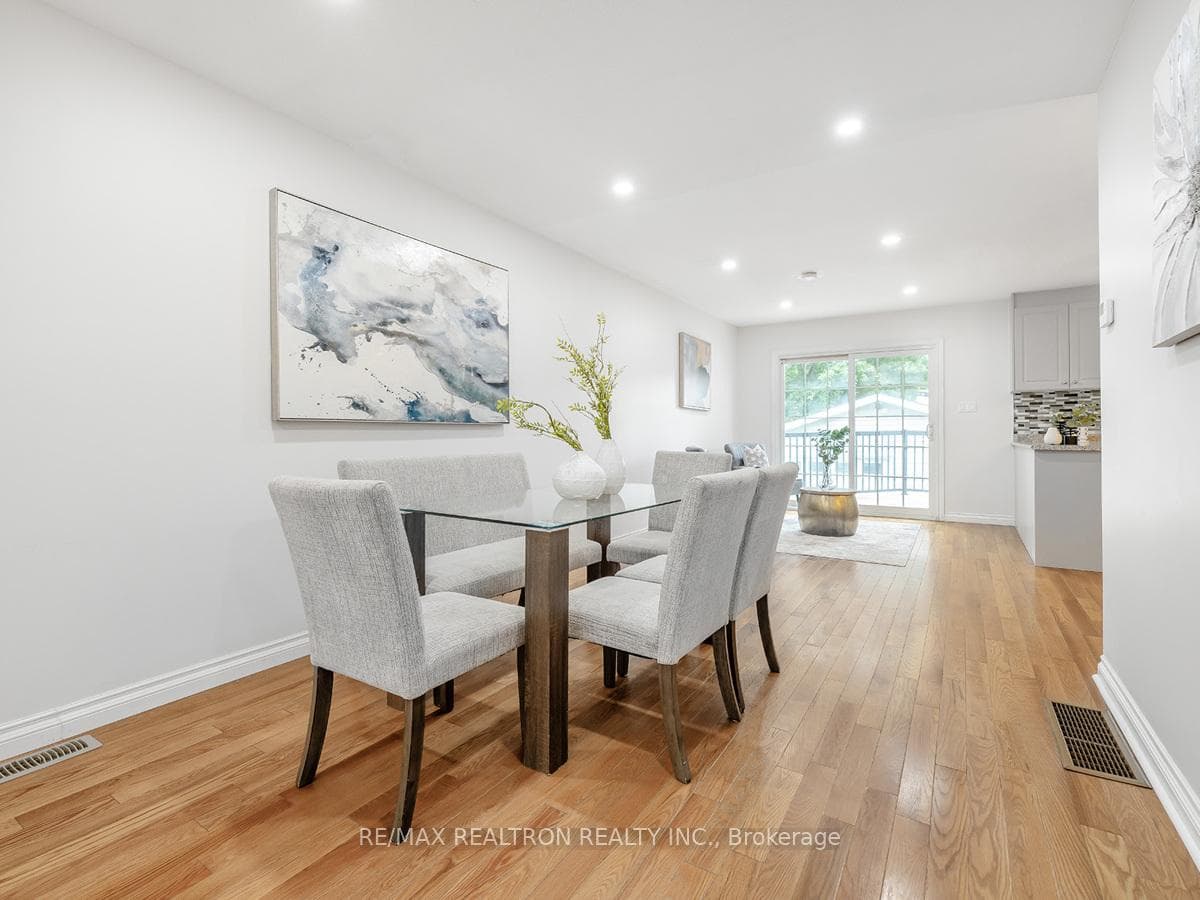 220 Elm Avenue photo 8