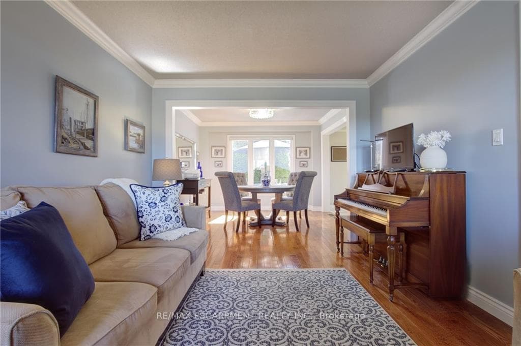 1305 Upper Sherman Avenue photo 6