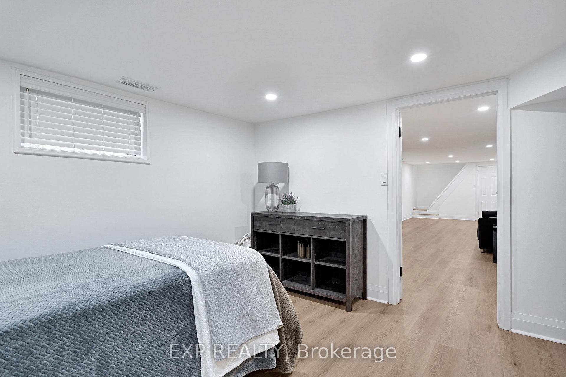 79 Heather Place photo 32