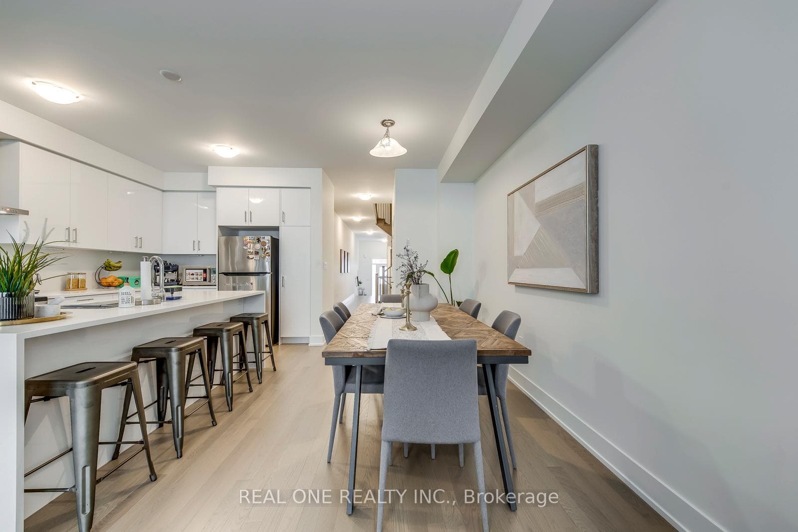 3054 Harvard Gardens photo 8