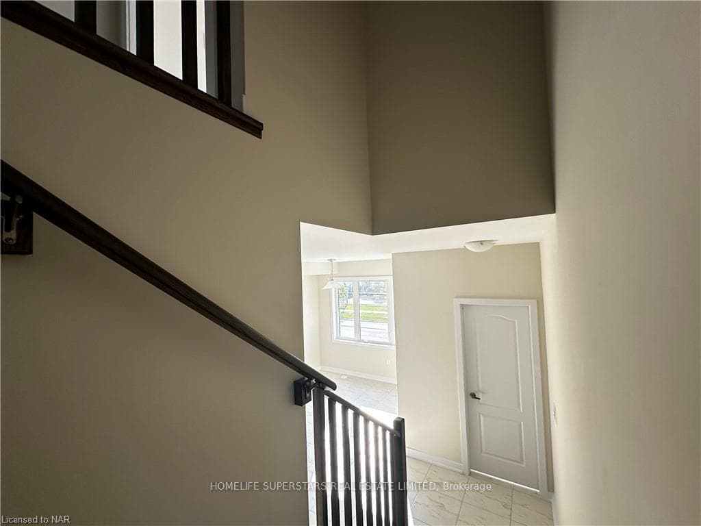 211 MELODY Lane photo 37