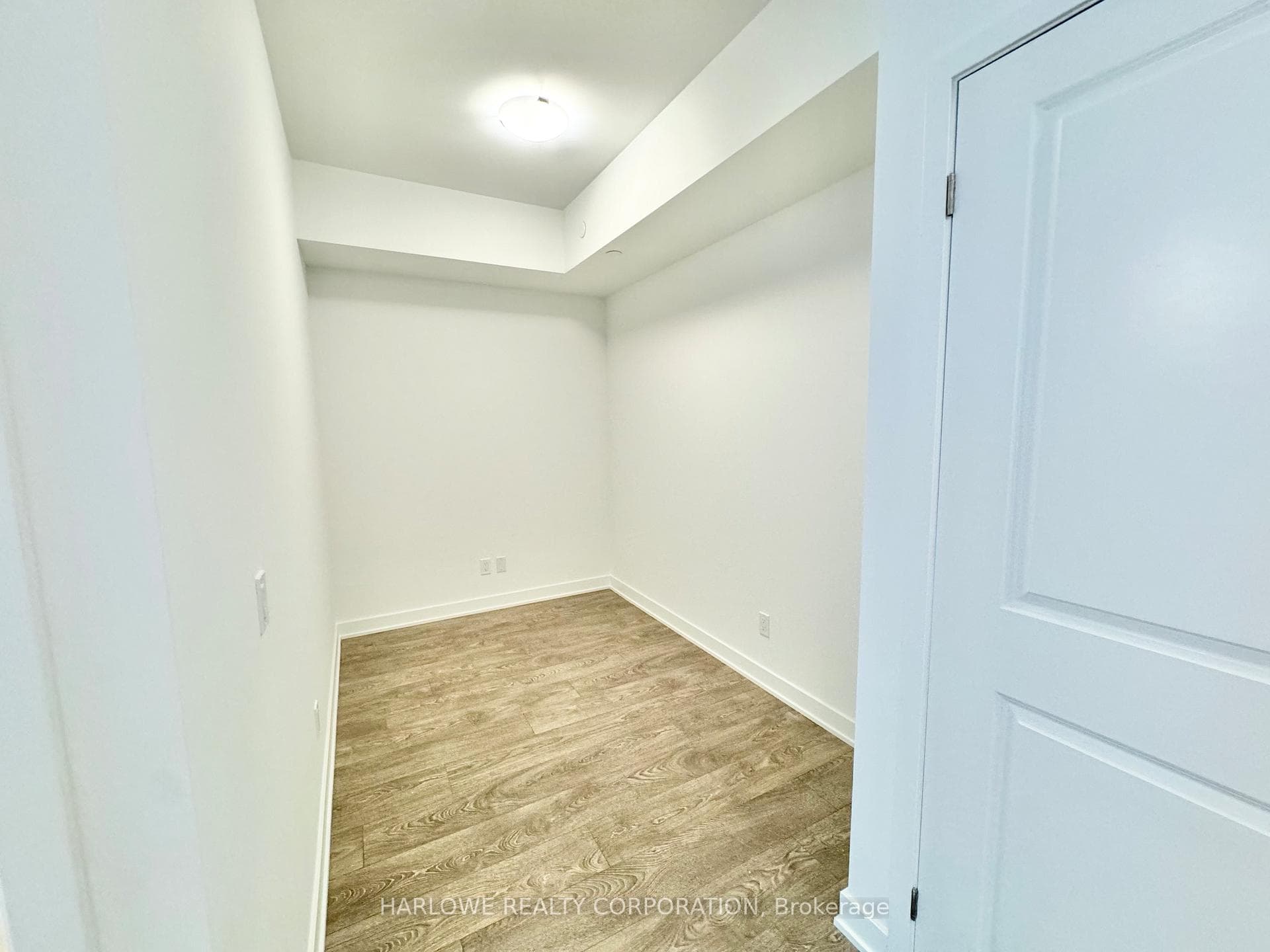 543 Richmond Street Unit 1127 photo 4