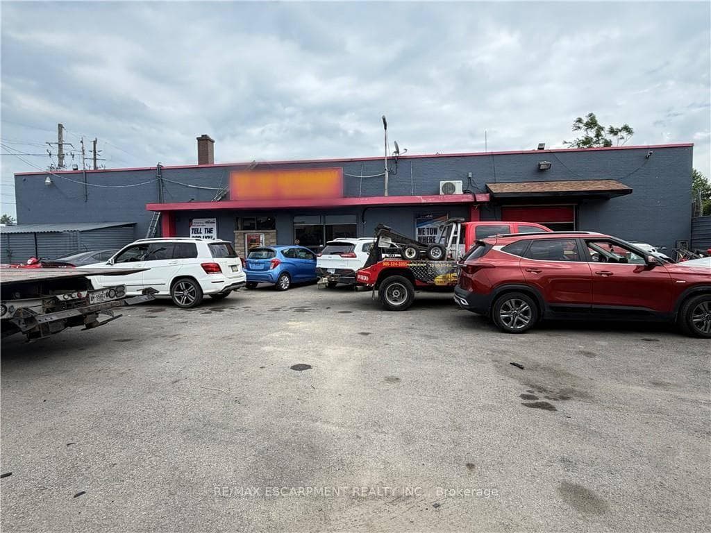 350 Sherman Avenue photo 3