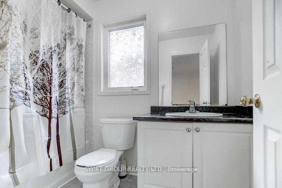 86 Checkerberry Crescent photo 10