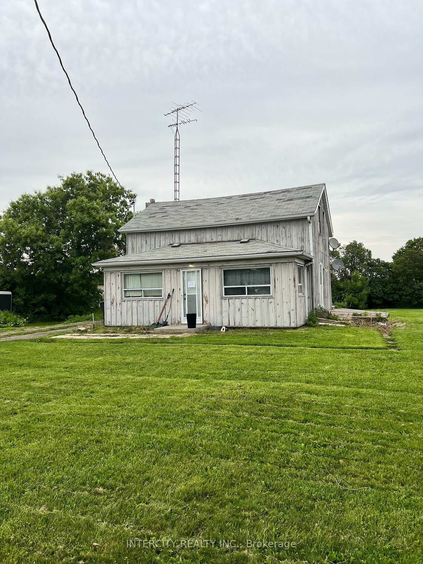 13961 Hurontario Street photo 1