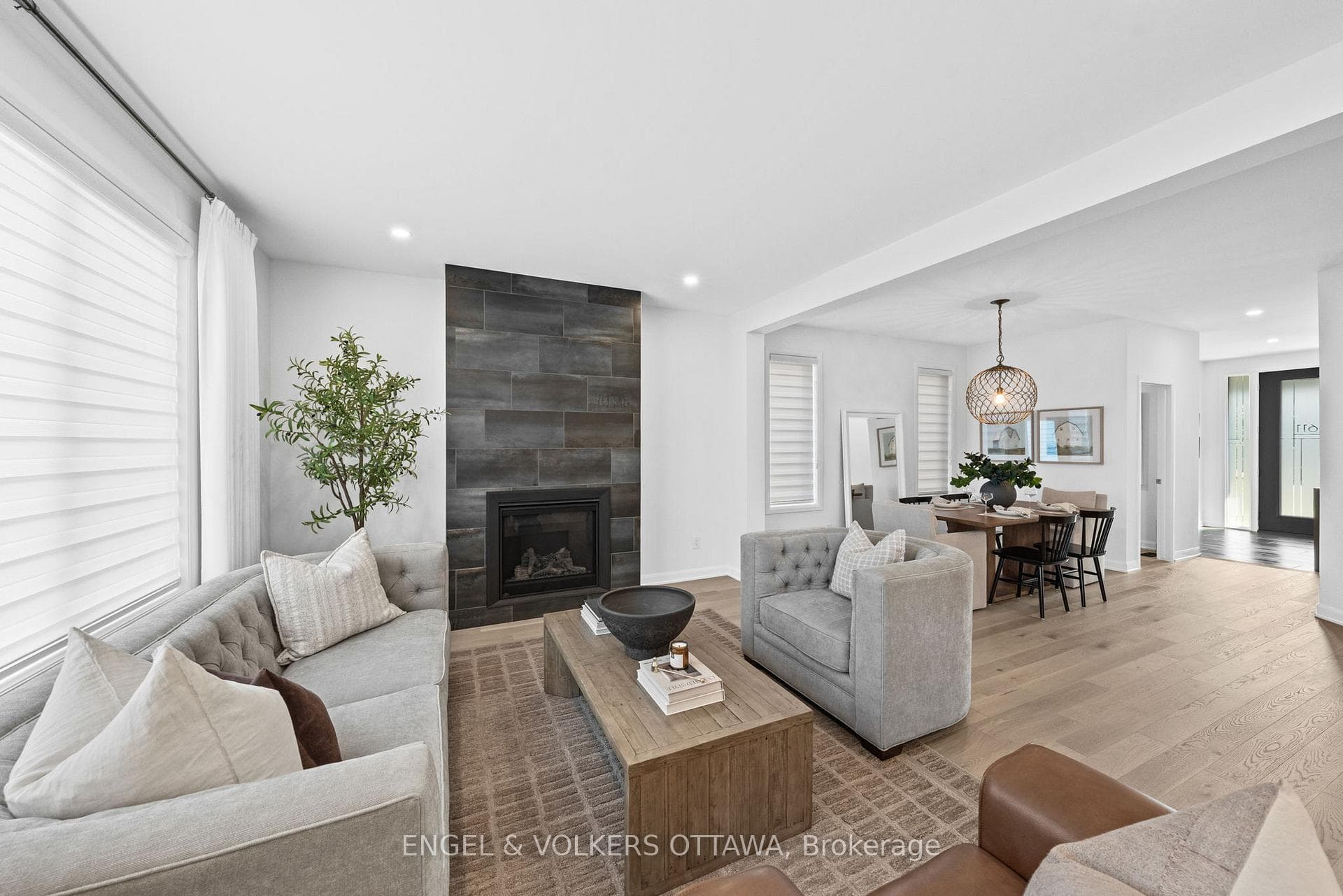 611 Ribbon Street photo 11