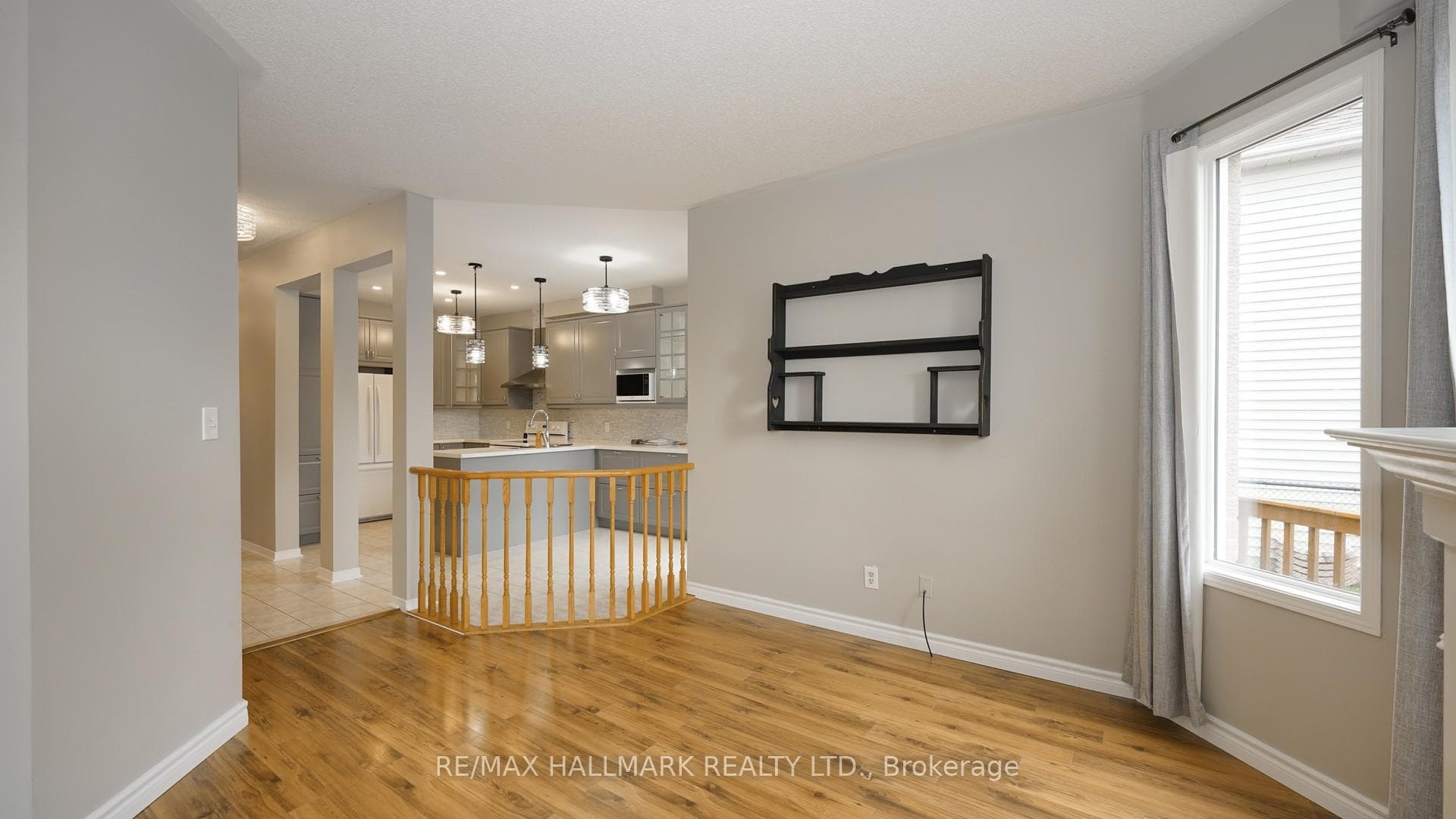1035 Beatrice Street photo 12