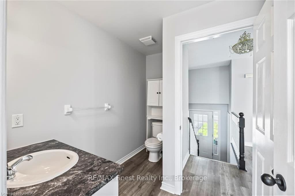 59 GLENORA Drive photo 19