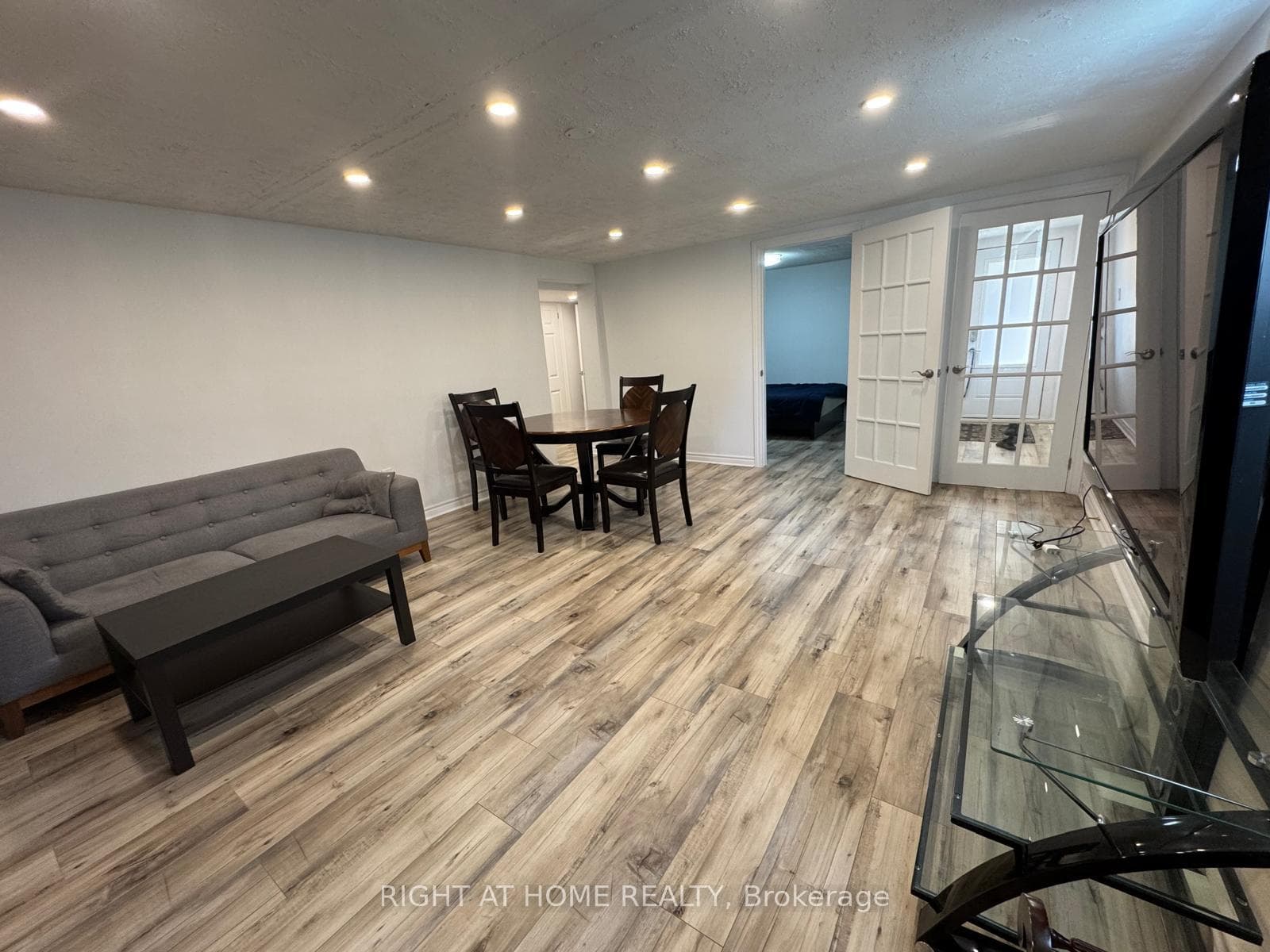 324 Burnett Avenue Unit lower level photo 10