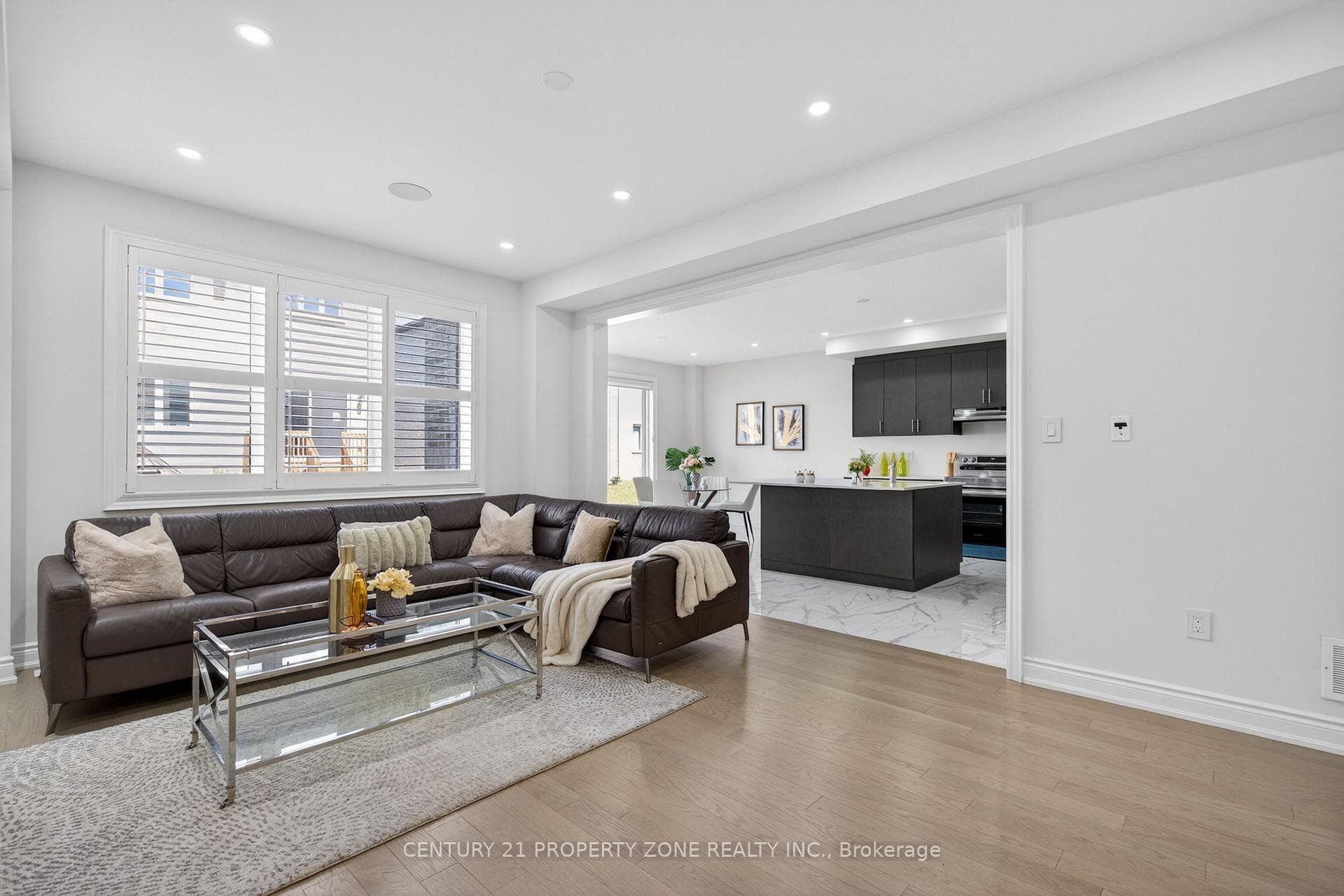 105 Walker Road photo 16