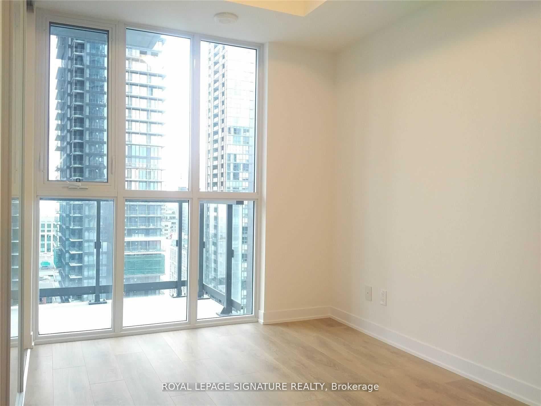 87 Peter Street Unit 2215 photo 6
