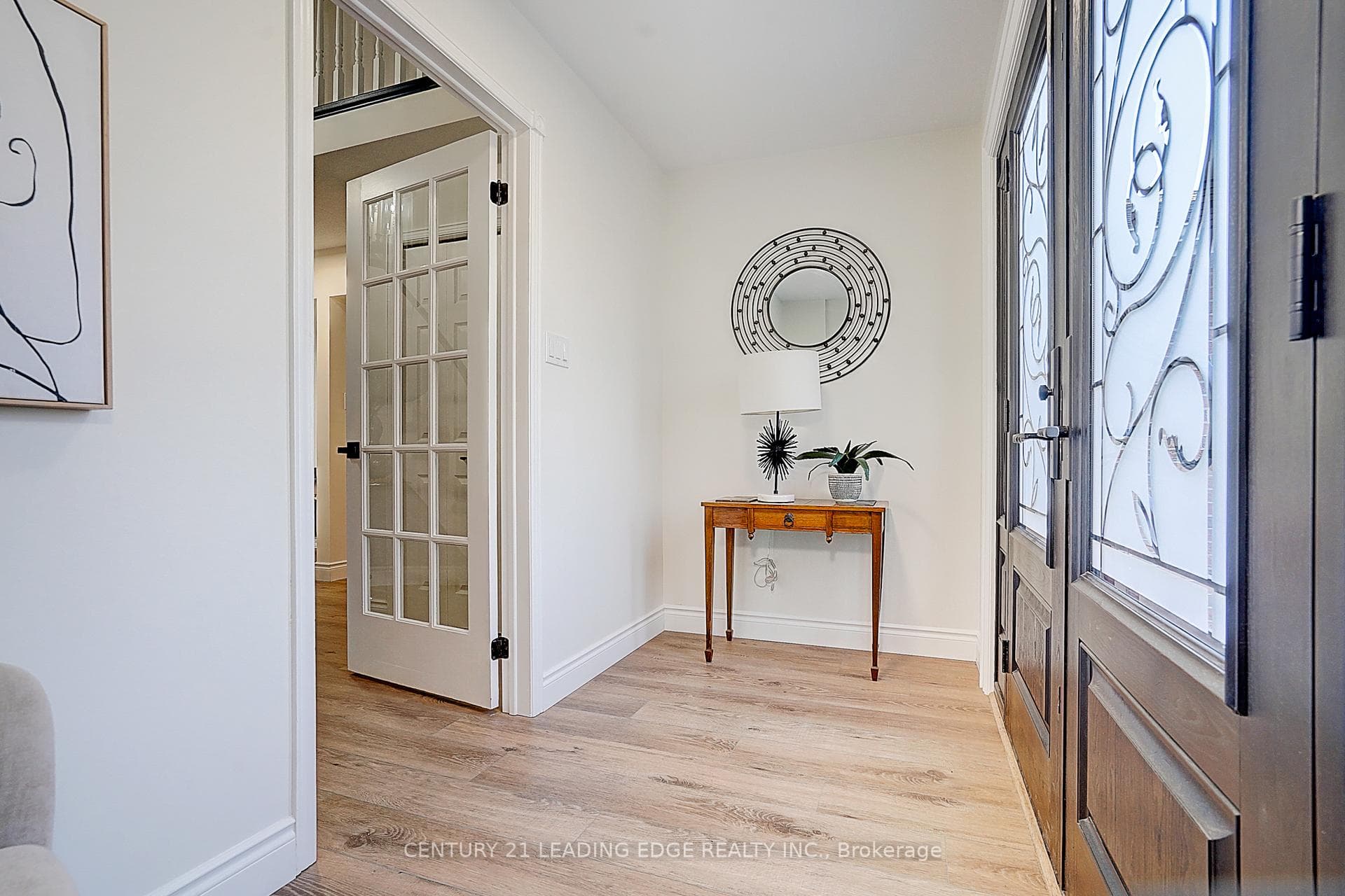 19 MEYER Circle photo 5