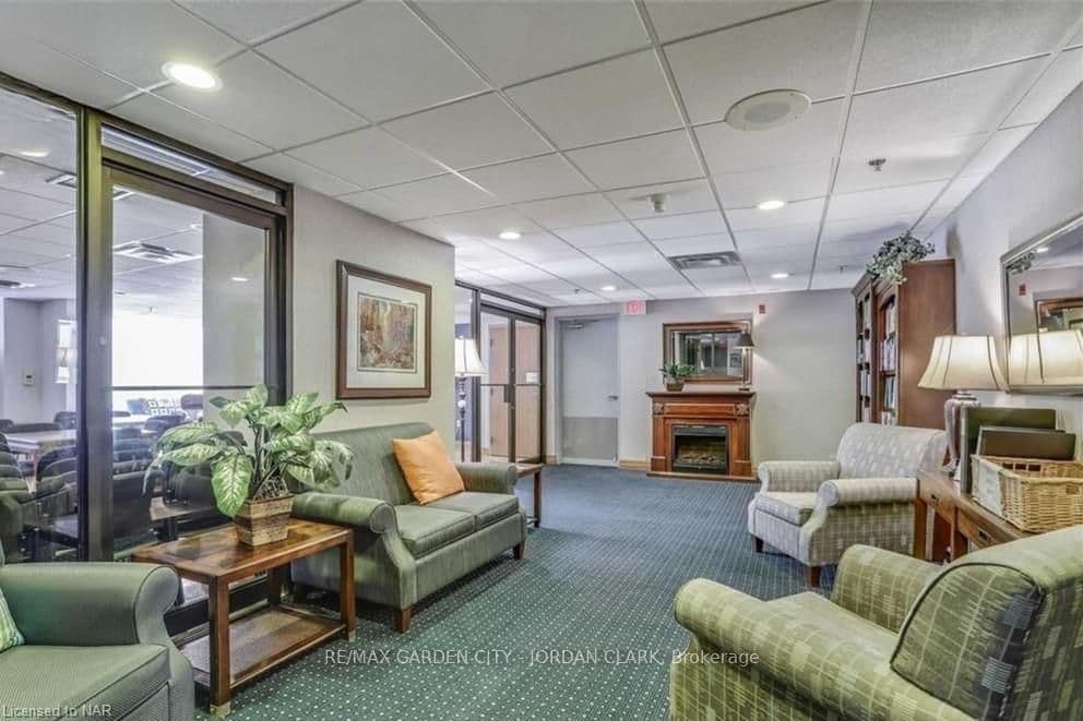 3 TOWERING HEIGHTS Boulevard Unit 703 photo 31