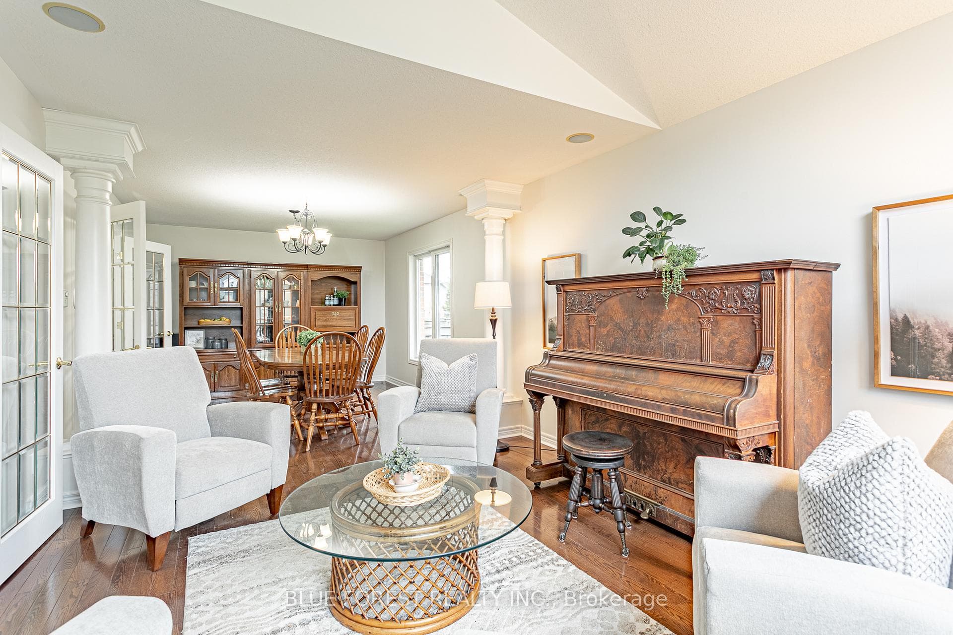 49 Parkview Drive photo 4