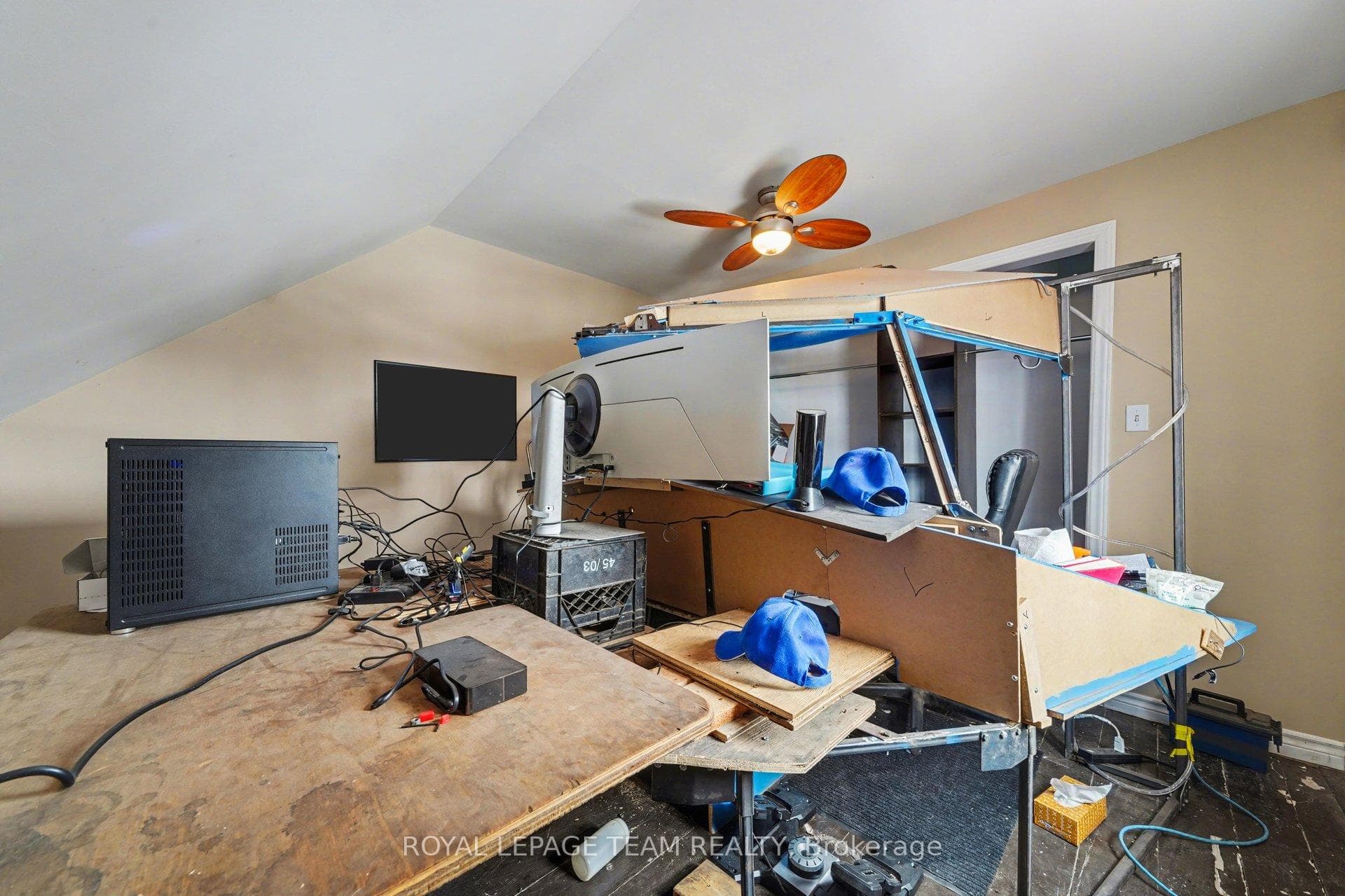 1215 Whitney Road photo 26